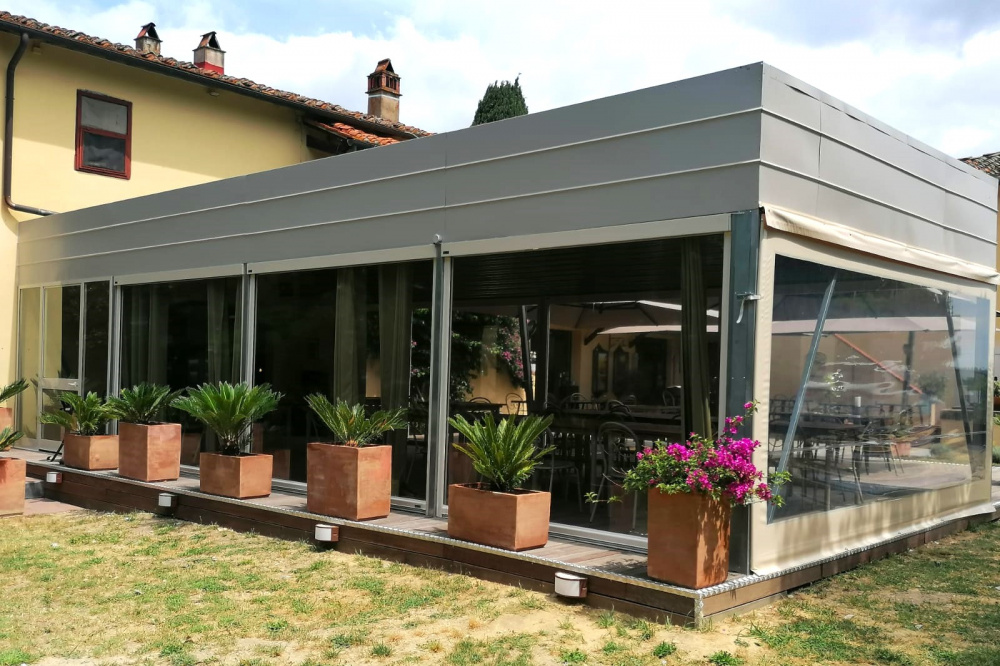 chiusura laterale veranda per ristorante