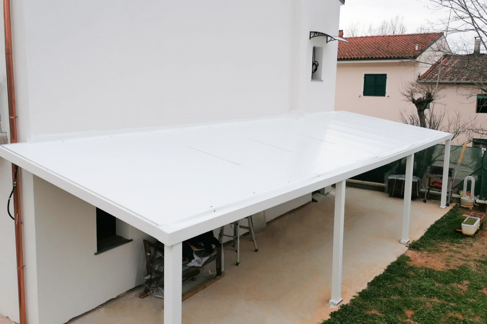 copertura pergola pvc oscurante