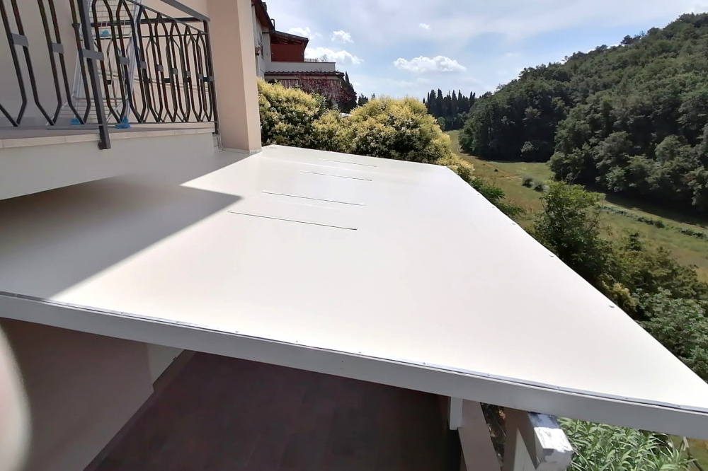 copertura pergolato pvc avorio